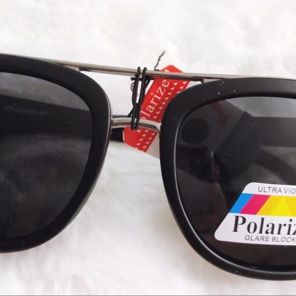 Ashe Matte Black Polarized Sunglasses - Picture 5 of 11